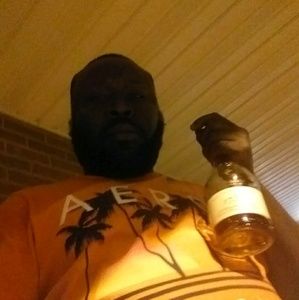 Meet your Posher, Kenneth